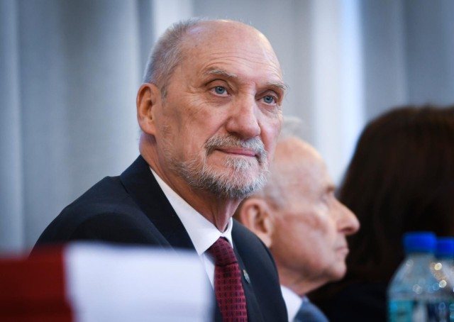 Antoni Macierewicz złożył skargę przeciwko jednej ze stacji telewizyjnych