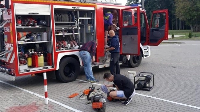 OSP Nowa Wieś Ełcka zoorganizowała zbiórkę na wyposażenie. Prosi o pomóc, by móc dalej pomagać innym (zdjęcia)