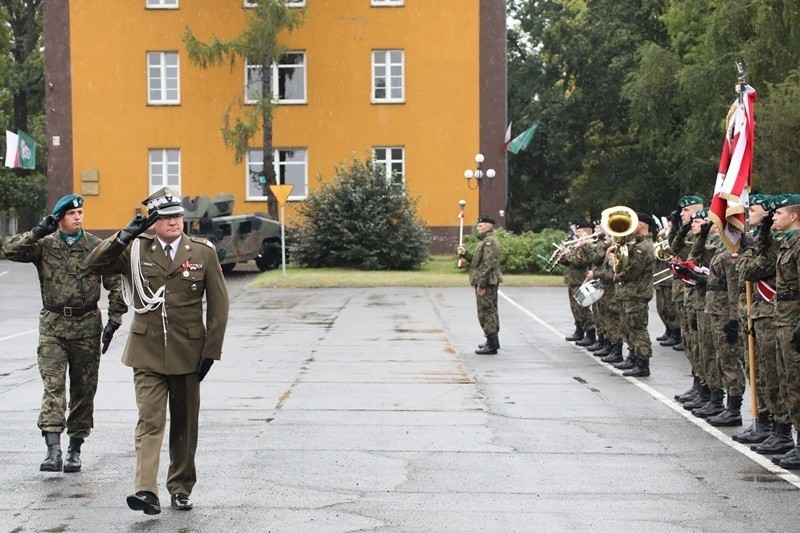 Przysięga wojskowa medyków w Akademii Wojsk Lądowych we...