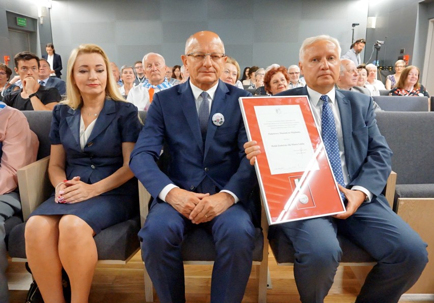 W rocznicę likwidacji obozu na Majdanku były wspomnienia ofiar i medale od prezydenta (ZDJĘCIA)