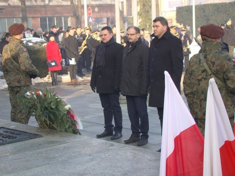 Miejskie uroczystości przed Grobem Nieznanego Żołnierza w 72. rocznicę wyzwolenia Oświęcimia