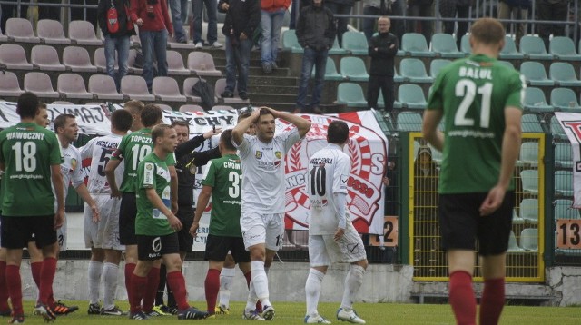 GKS Tychy okazał się lepszy od Miedzi Legnica w pojedynku dwóch beniaminków.