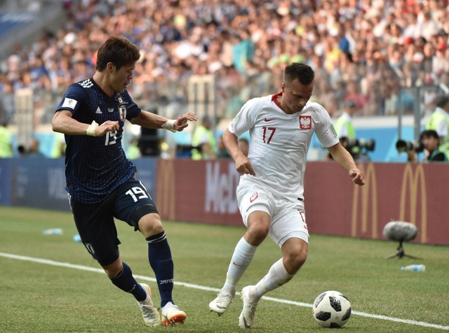 Sławomir Peszko podczas meczu mistrzostw Świata w 2018 roku z Japonią.