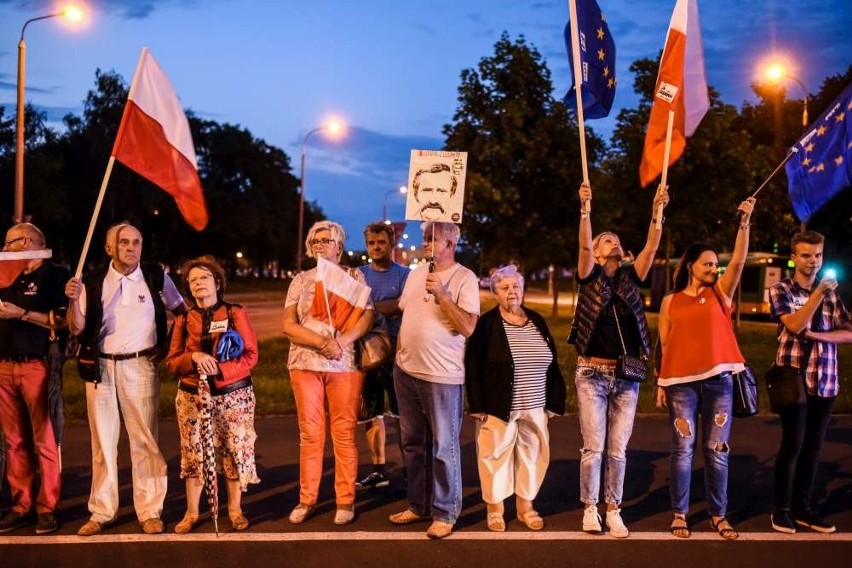 Demonstracja KOD w Poznaniu w rocznicę Porozumień...