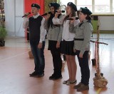 Święto szkoły i konkurs pieśni patriotycznej w Dąbrowie [zdjęcia]