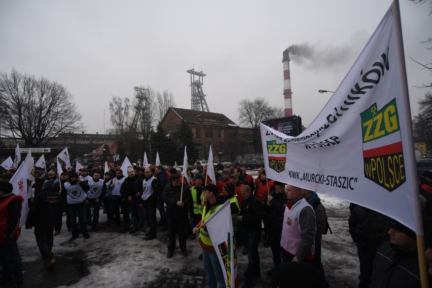 Protest górników kopalni Boże Dary w Katowicach: