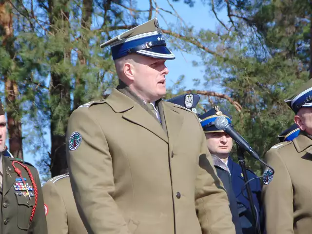Podpułkownik Mariusz Kseń, nowy komendant Ośrodka Szkolenia Poligonowego Wojsk Lądowych - Dęba