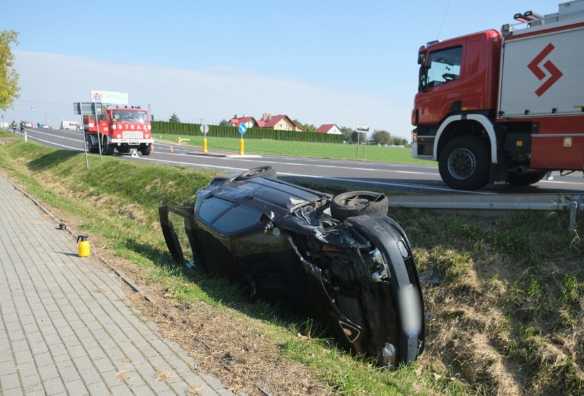 Jedna osoba została ranna w zderzeniu trzech samochodów...