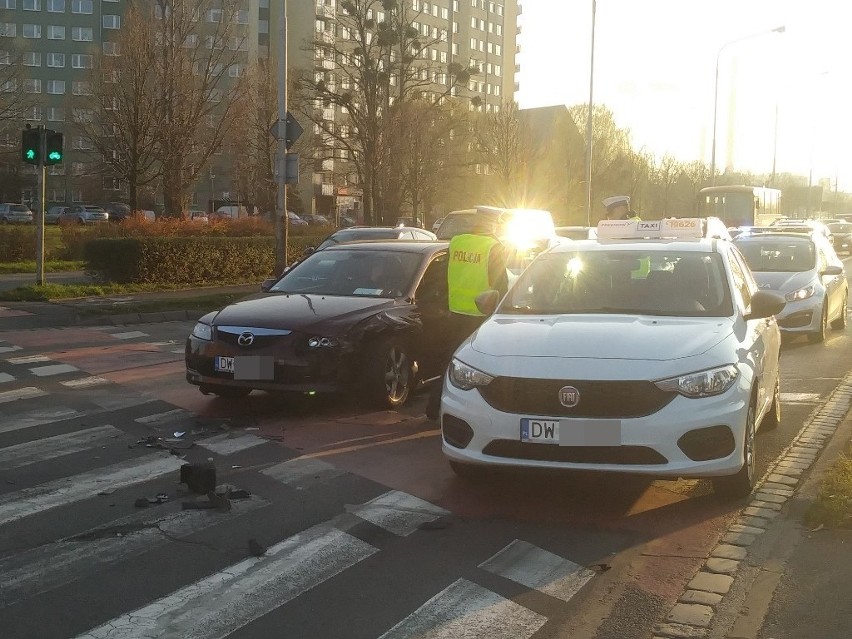 Wypadek trzech samochodów na Bałtyckiej. Ukrainiec nie...