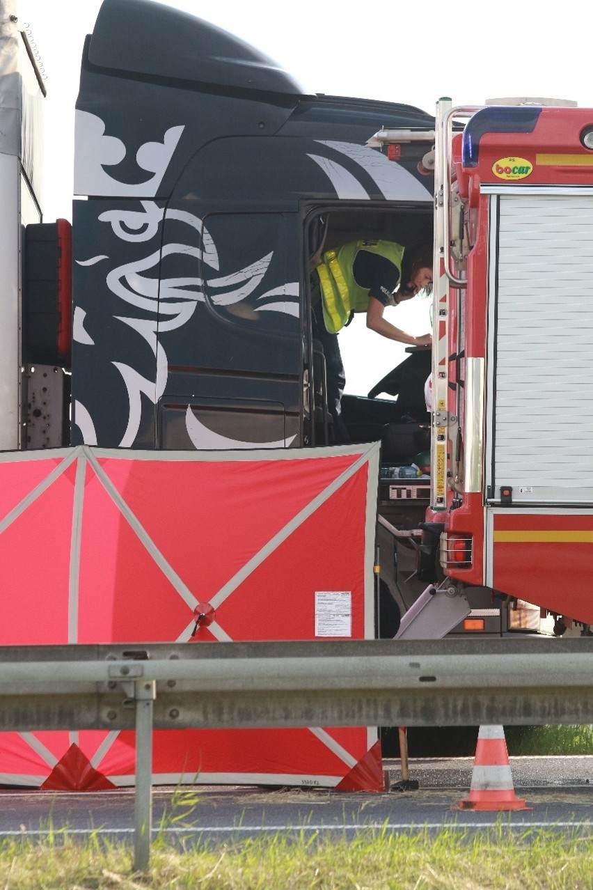 Śmiertelny wypadek i zablokowana A4 pod Wrocławiem. Ogromne korki