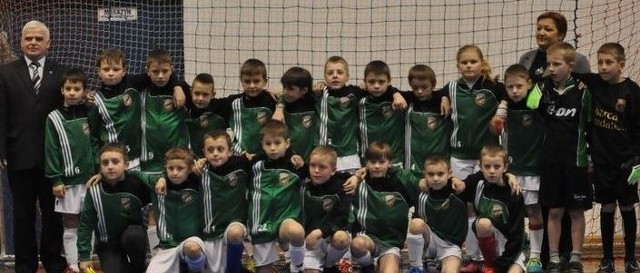 Drużyna Akademii Piłkarskiej Star Starachowice wygrała turniej w Starachowicach w roczniku 2004. 