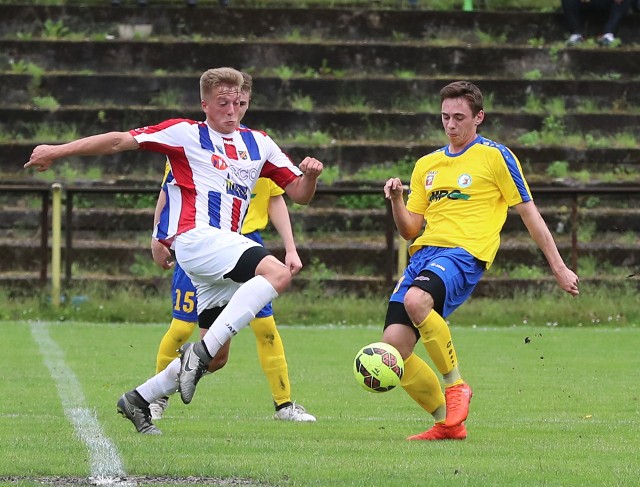 Stal Szczecin (żółte koszulki) - Odra Opole 1:2.