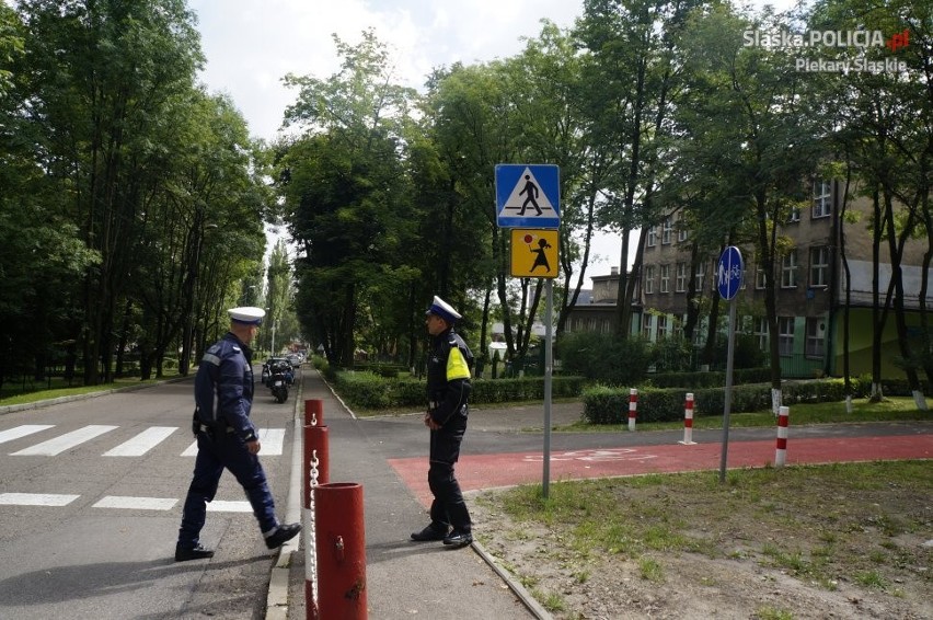Piekary Śląskie: Policja sprawdziła stan dróg i przejść dla pieszych w rejonach szkół