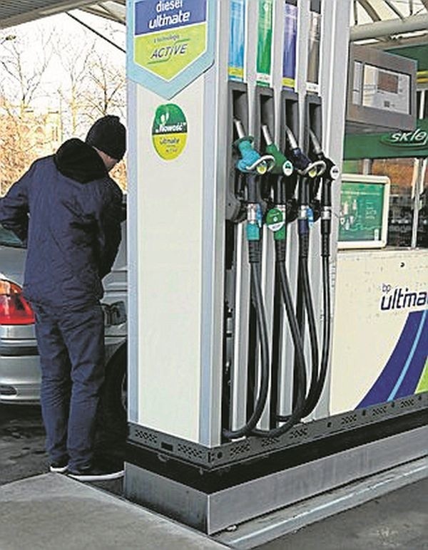 Średnia cena benzyny 95=oktanowej to 4,73 zł za litr.