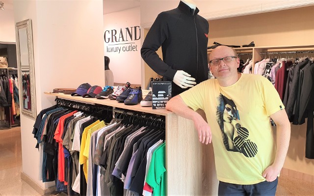 Jarosław Panek, właściciel kieleckiego outletu Grand w hotelu Best Western Grand zaprasza na pierwsze zakupy już 2 maja.