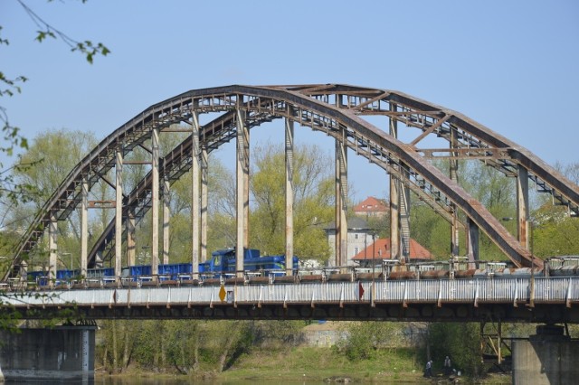 Przy okazji modernizacji linii Gorzów – Międzychód ma zostać odbudowana kładka dla pieszych przy moście kolejowym w Gorzowie.