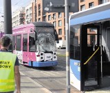 Tramwaj zderzył się z autobusem. To wina złej organizacji ruchu? [WIDEO]