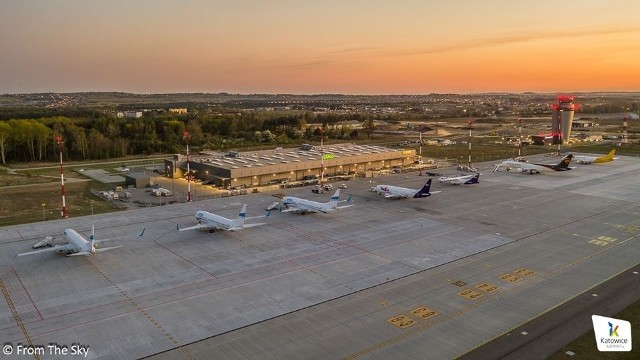 Lotnisko w Pyrzowicach. Zakaz lotów międzynarodowych został przedłużony do 6 czerwca.