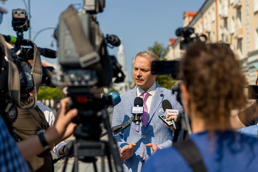 Poseł zbierze i zweryfikuje wszystkie skargi po czym pójdzie...