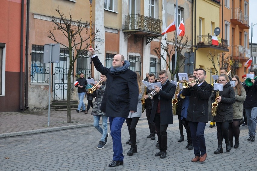 Święto Niepodległości 2019 w Chmielniku. Uroczysty korowód i koncerty (WIDEO, ZDJĘCIA)