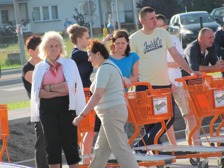 W środę otwarcie Busztynowa Park. A tak wyglądało otwarcie Galerii Bursztynowej i OBI cztery lata temu [ARCHIWALNE ZDJĘCIA]