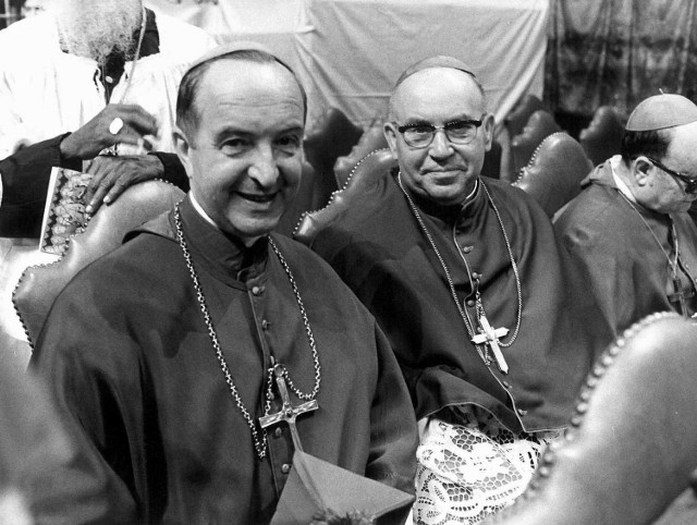 Architekci polsko-niemieckiego pojednania: abp Bolesław Kominek i bp Essen Franz Hengsbach (z lewej).