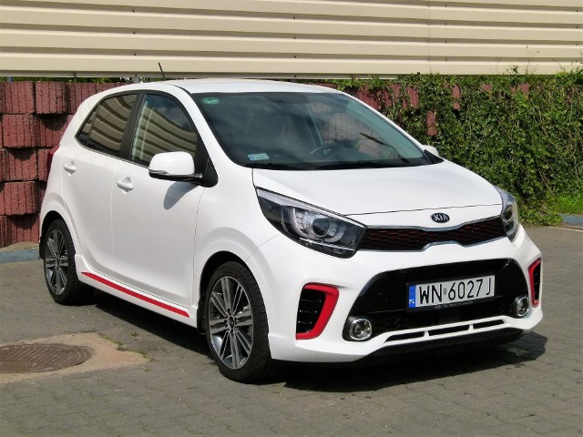 Kia Picanto GT LineW tym roku Kia wprowadziła do oferty nową, trzecią generację Picanto. To najmniejszy samochód osobowy w polskich salonach sprzedaży tej marki. fot. Ryszard M. Perczak