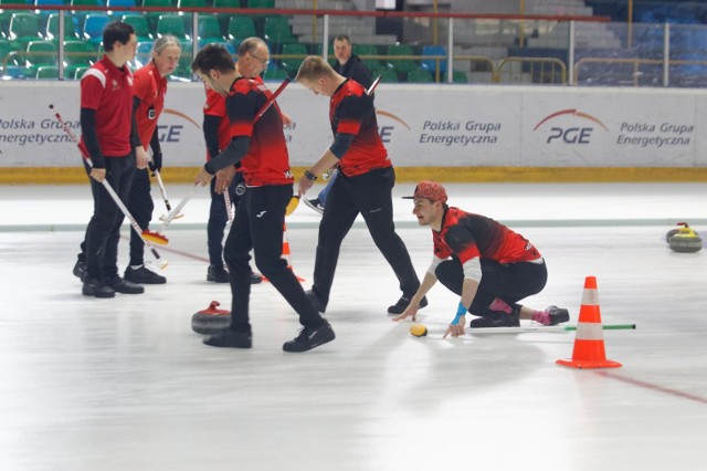 12.04.2018 opole lodowisko toropol mistrzostwa polski curling fot. natalia popczyk / nowa trybuna opolska