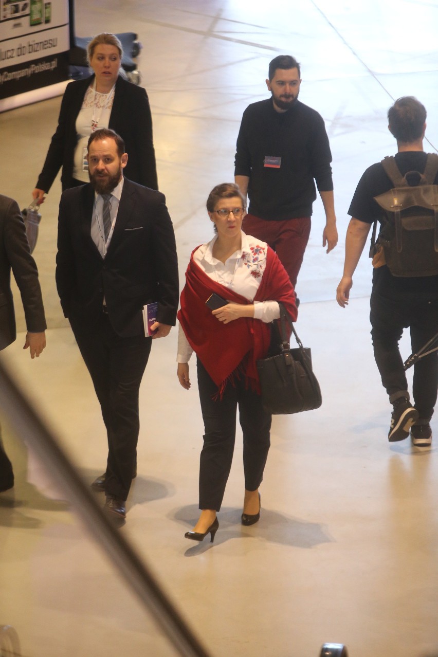 Tak ubierają się dziś nowoczesne bizneswoman w stylu smart casual ZDJĘCIA EKG 2017 Katowice