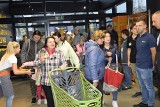 Otwarcie marketu Netto w Skierniewicach. Tłum klientów w drugim sklepie Netto w Skierniewicach [ZDJĘCIA, FILM]