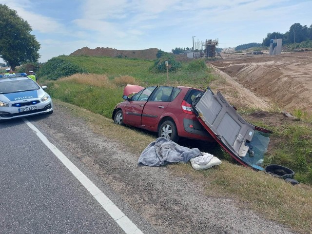 66-letnia kobieta trafiła do szpitala po wypadku w Jurkowicach w powiecie opatowskim.