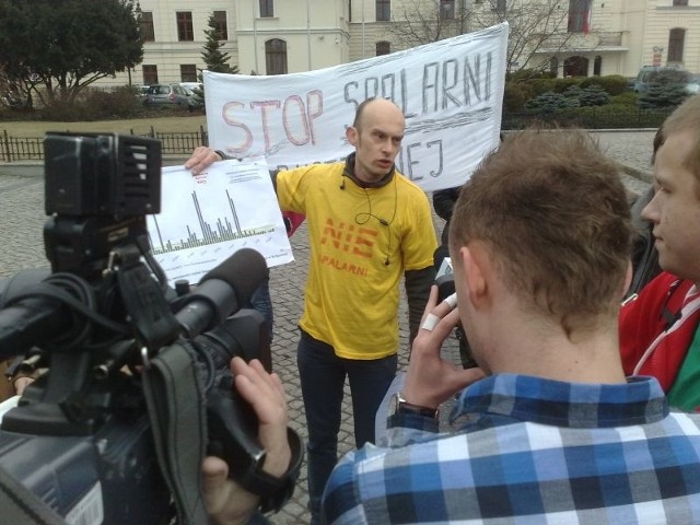 Ekologiczna Bydgoszcz protestowała przeciwko spalarni w Bydgoszczy