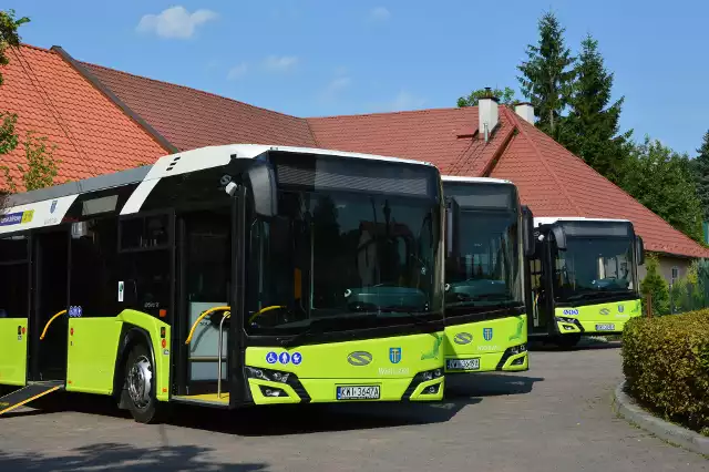 Wielicki tabor autobusowy to 12 pojazdów. Wszystkie są nowiutkie, niskopodłowe i  ekologiczne (norma spalin Euro 6)