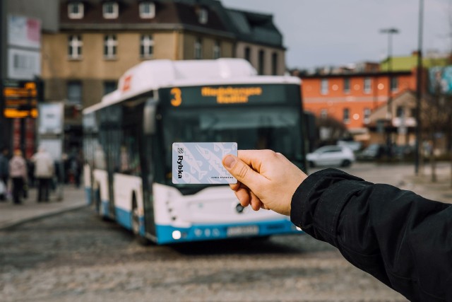 Rybka, czyli Rybnicka Karta Mieszkańca funkcjonuje w Rybniku od kwietnia 2023 roku