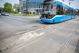 Kraków. Wymiana szyny na ul. Kościuszki. Przez kilka godzin tramwaje nie jeździły na Salwator!