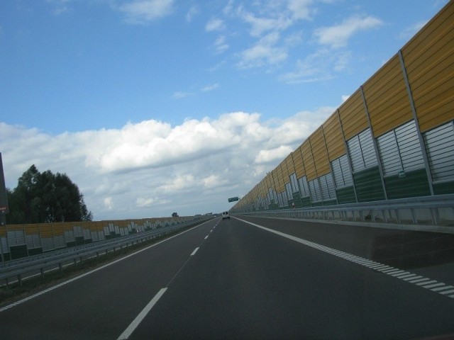 W rejonie Rzeszowa ekrany stoją niemal na całej długości dróg A4 i S19.