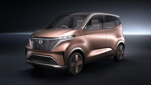Nissan IMk.100‑procentowo elektryczny IMk jest zapowiedzią nowego kierunku we wzornictwie Nissana oraz tego, jak marka zamierza kontynuować wdrażanie idei Nissan Intelligent Mobility – czyli swojej wizji dotyczącej sposobów zasilania pojazdów, ich prowadzenia oraz integracji ze społeczeństwem.Fot. Nissan