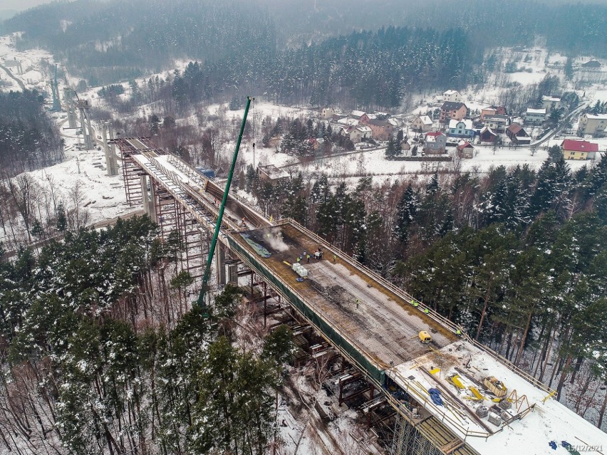 Drogowcy nie zwalniają tempa na budowie ekspresowej S1 w...