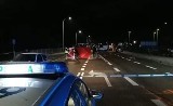 Tragiczny wypadek w Suwałkach. Nie żyje kobieta potrącona przez dwa samochody na ulicy Sportowej