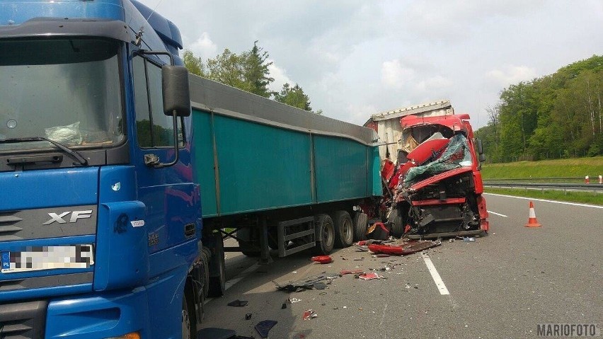 Dwie ciężarówki zderzyły się na 263. km autostrady A4...