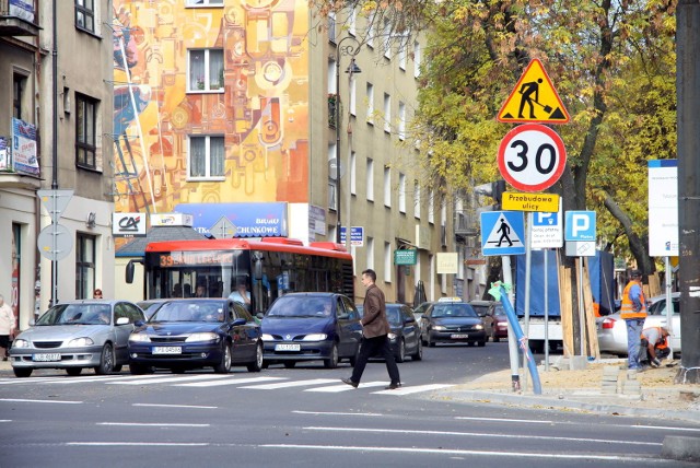Po pięciu miesiącach kierowcy mogą ponownie bez ograniczeń korzystać z odcinka między ulicą Okopową a ulicą Lipową