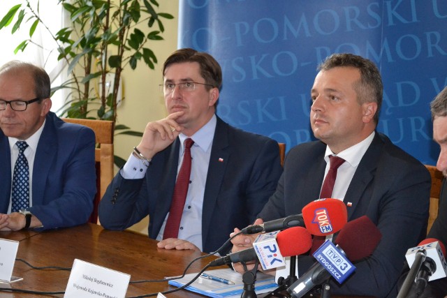 Od lewej: Rafał Romanowski, Podsekretarz w Ministerstwie Rolnictwa i Rozwoju Wsi oraz Mikołaj Bogdanowicz, Wojewoda Kujawsko-Pomorski