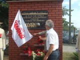 W Ostrowcu odsłonięto tablicę upamiętniającą hutników strajkujących w 1981 roku (zdjęcia)