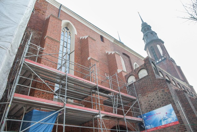 - Tak wyglądały mury świątyni w połowie XV wieku - mówił dziś w czasie konferencji prasowej  prof. Ireneusz Płuska z Międzyuczelnianego Instytutu Konserwacji i Restauracji Dzieł Sztuki w Krakowie i Warszawie.