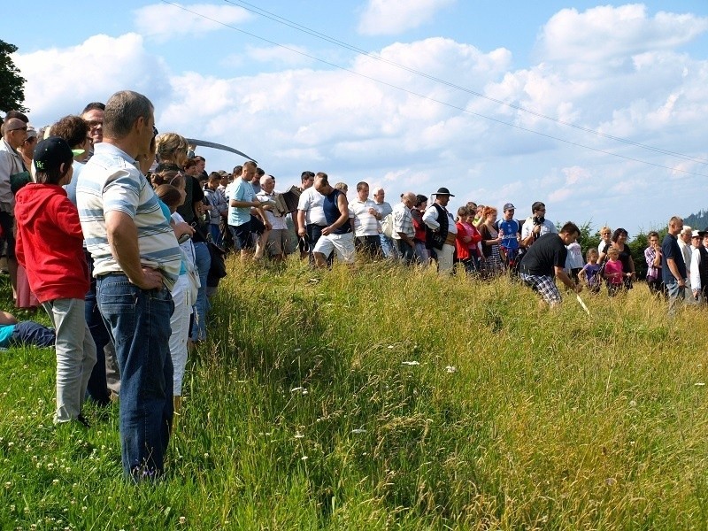 Mistrzostwa w Koszeniu Łąki: W Brennej kosy poszły w ruch