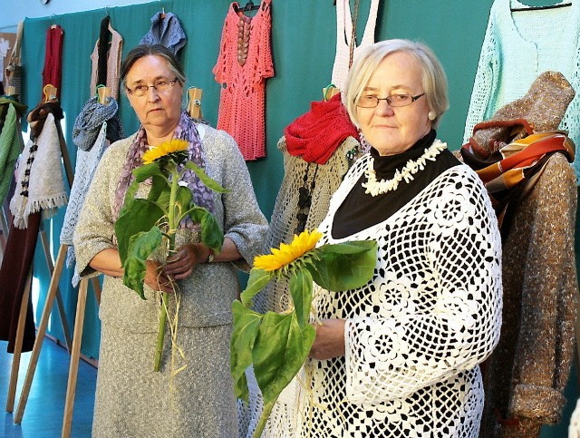 Ewa Wata  i Dorota Gunajew za pomocą szydełka i drutów potrafią wykonać modne stroje