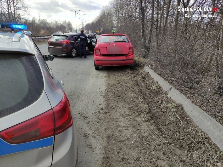 Policjanci ścigali złodziei ulicami Dąbrowy Górniczej...