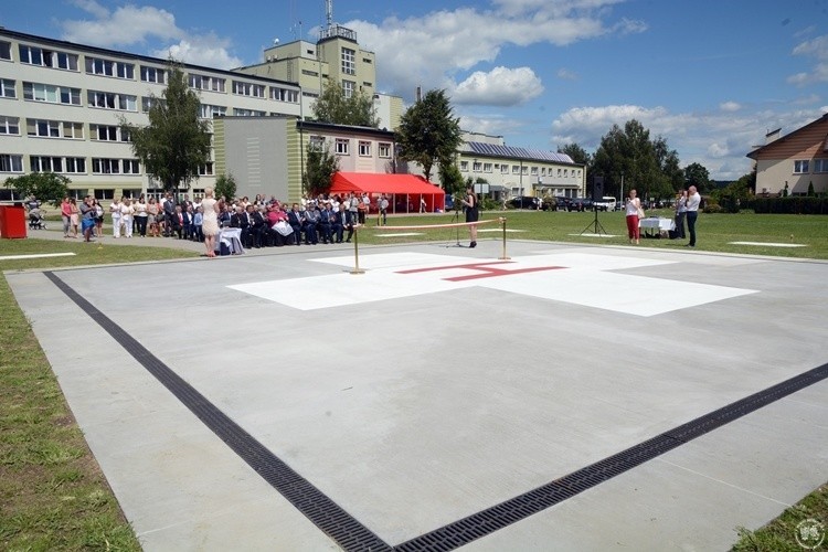 Siemiatycze. Szpital ma nowe lądowisko. W piątek było oficjalne otwarcie (zdjęcia)