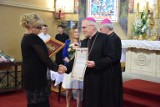 W sulisławickim sanktuarium wręczono nagrodę diecezji sandomierskiej "Arbor Bona" - "Dobrego Drzewa". Zobacz kto został wyróżniony