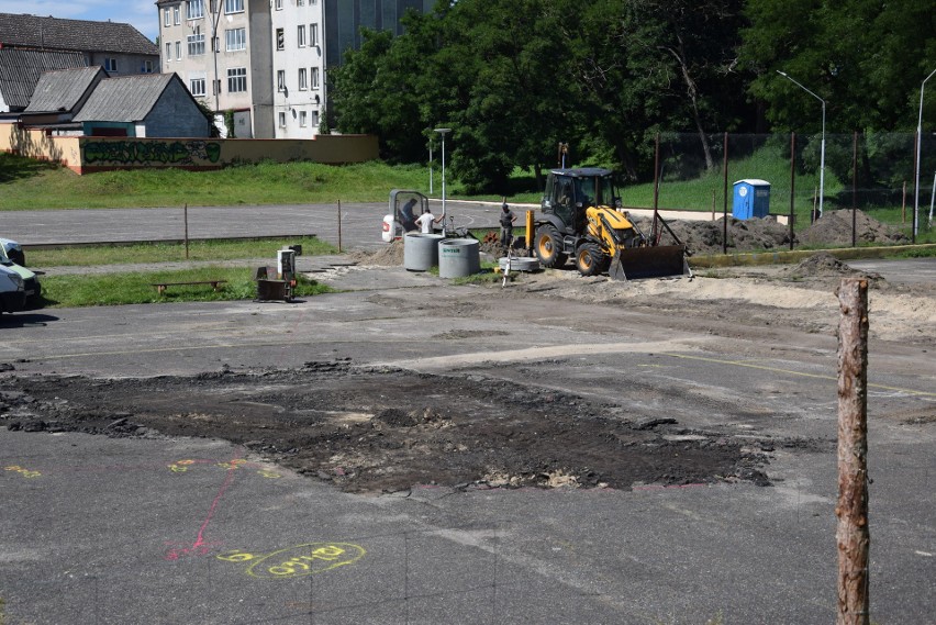 Zaczęły się prace przy budowie skateparku w Miastku 